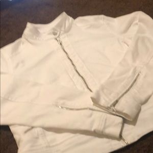 BANANA REPUBLIC white denim jacket!
